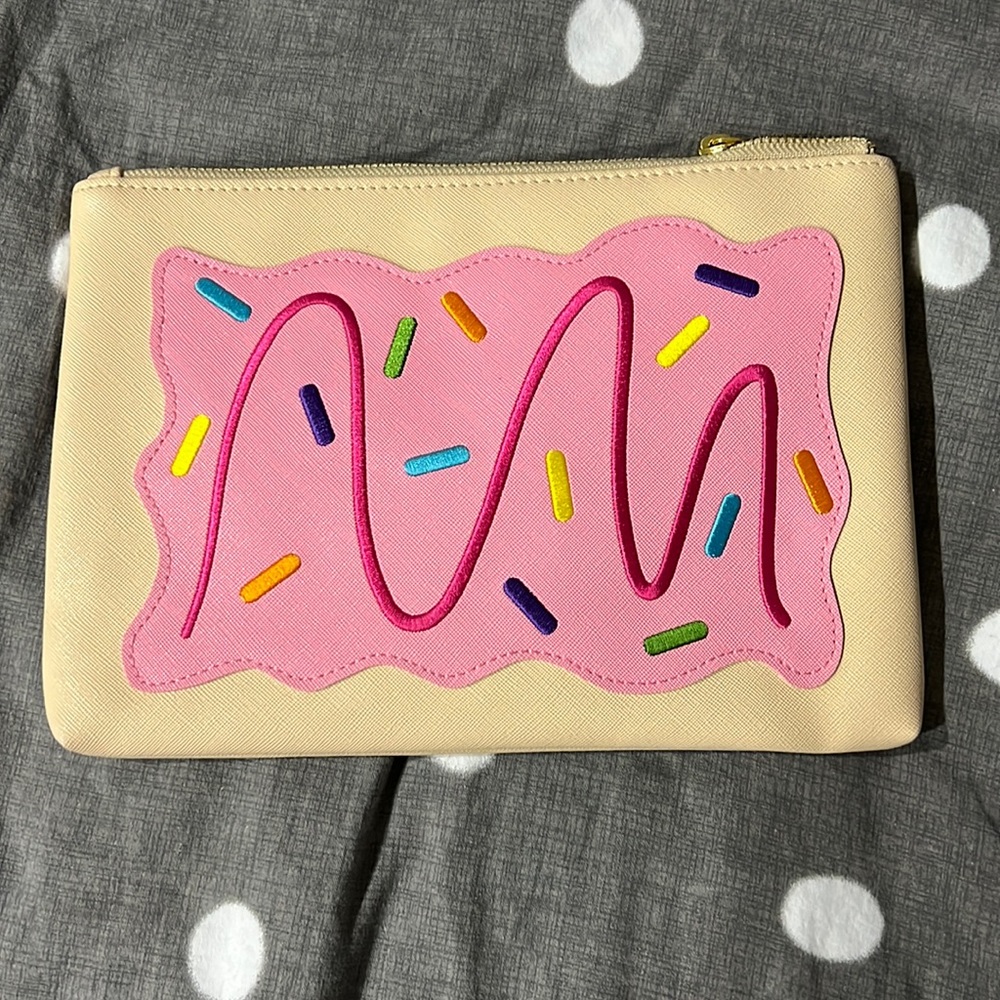Studio DIY Pop Tart Clutch